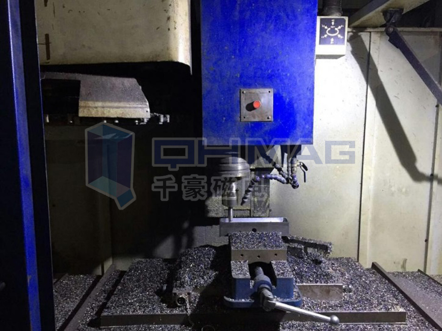 快速工裝夾具-電永磁吸盤應用于加工中心的意義