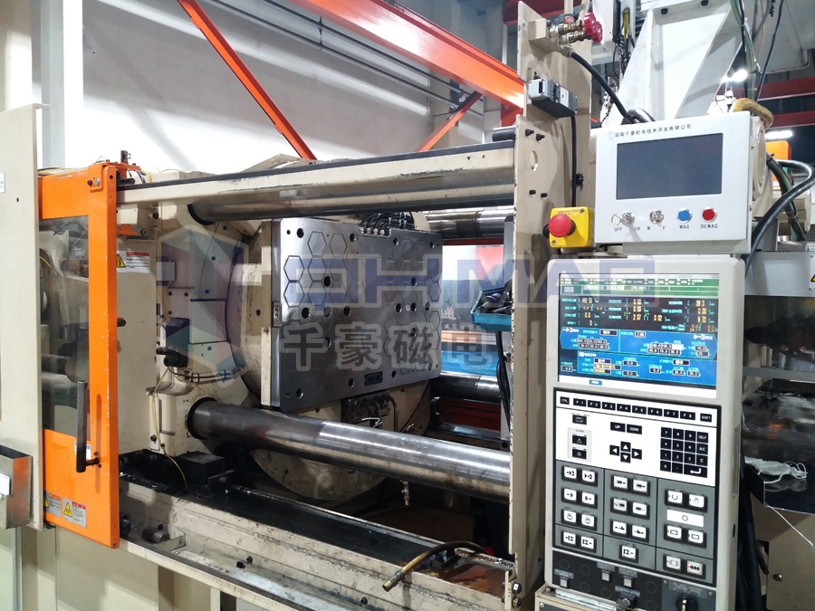 為什么智能制造工廠需要用上注塑機(jī)快速換模系統(tǒng)？