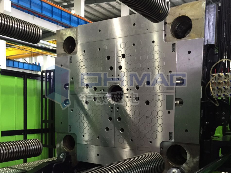 磁力模板-現(xiàn)代生產(chǎn)中注塑機(jī)換模的選擇