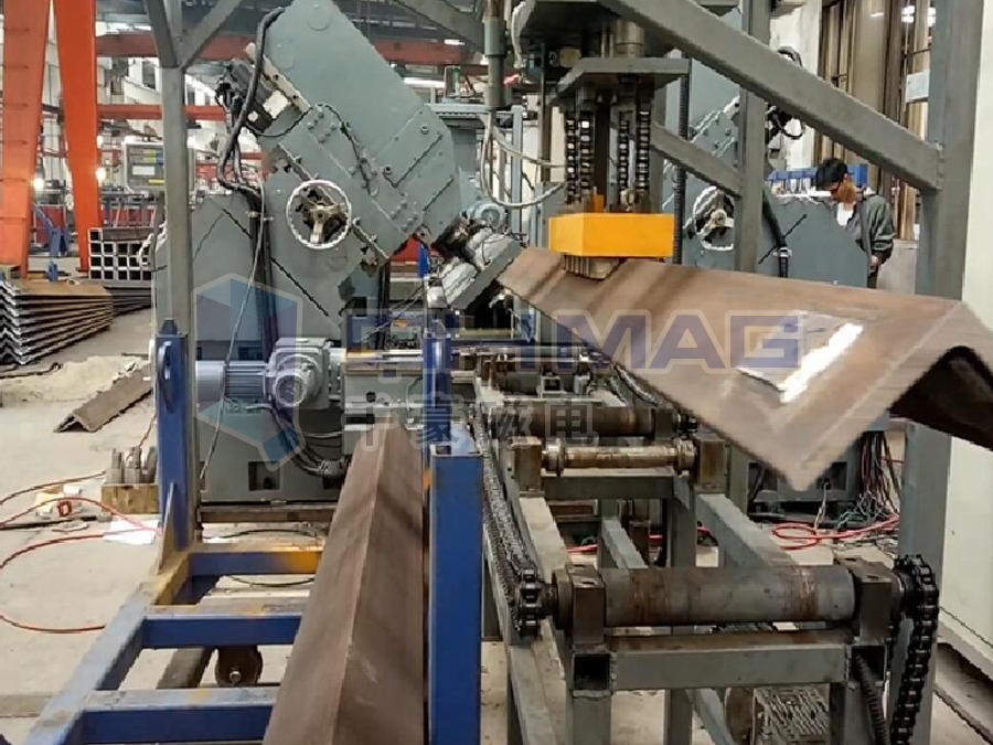 角鐵搬運(yùn)吊裝