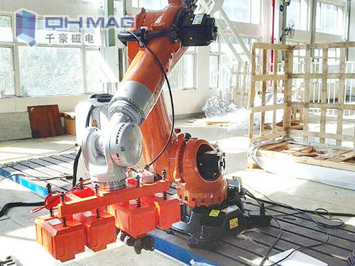 機(jī)械手電永磁吸盤(pán)