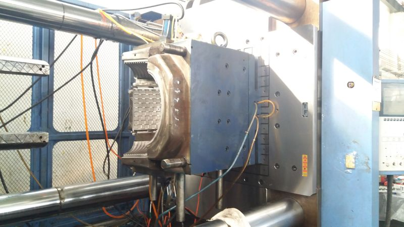 電永磁吸盤,注塑機(jī)快速換模,電永磁起重器